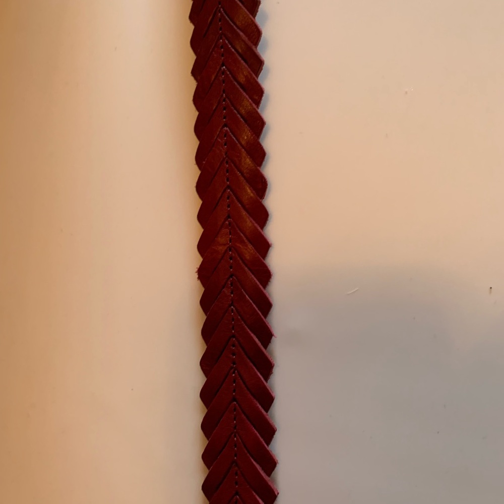 Massimo Dutti Burgundy leather belt